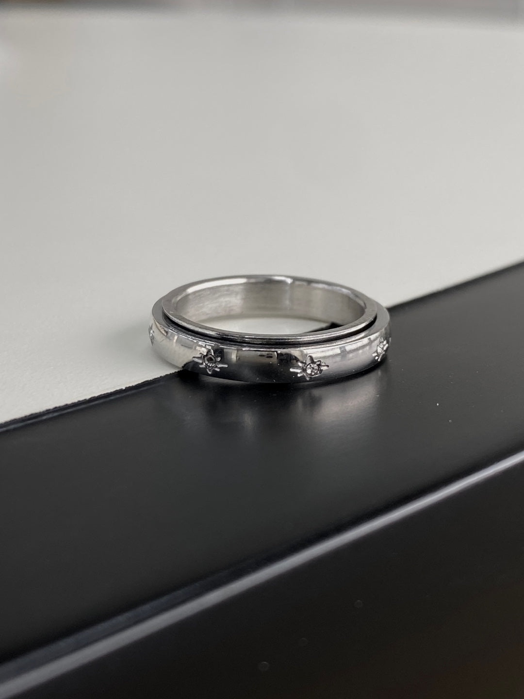 Light round ring