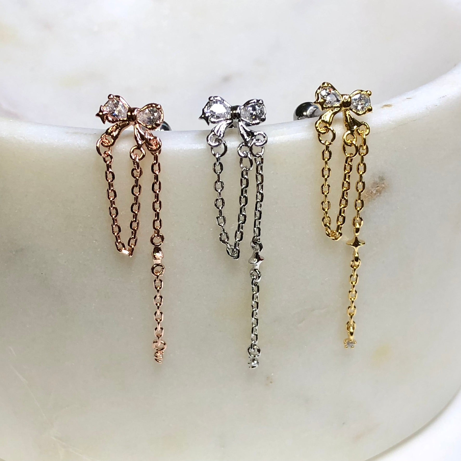 Ribbon Chain Drop