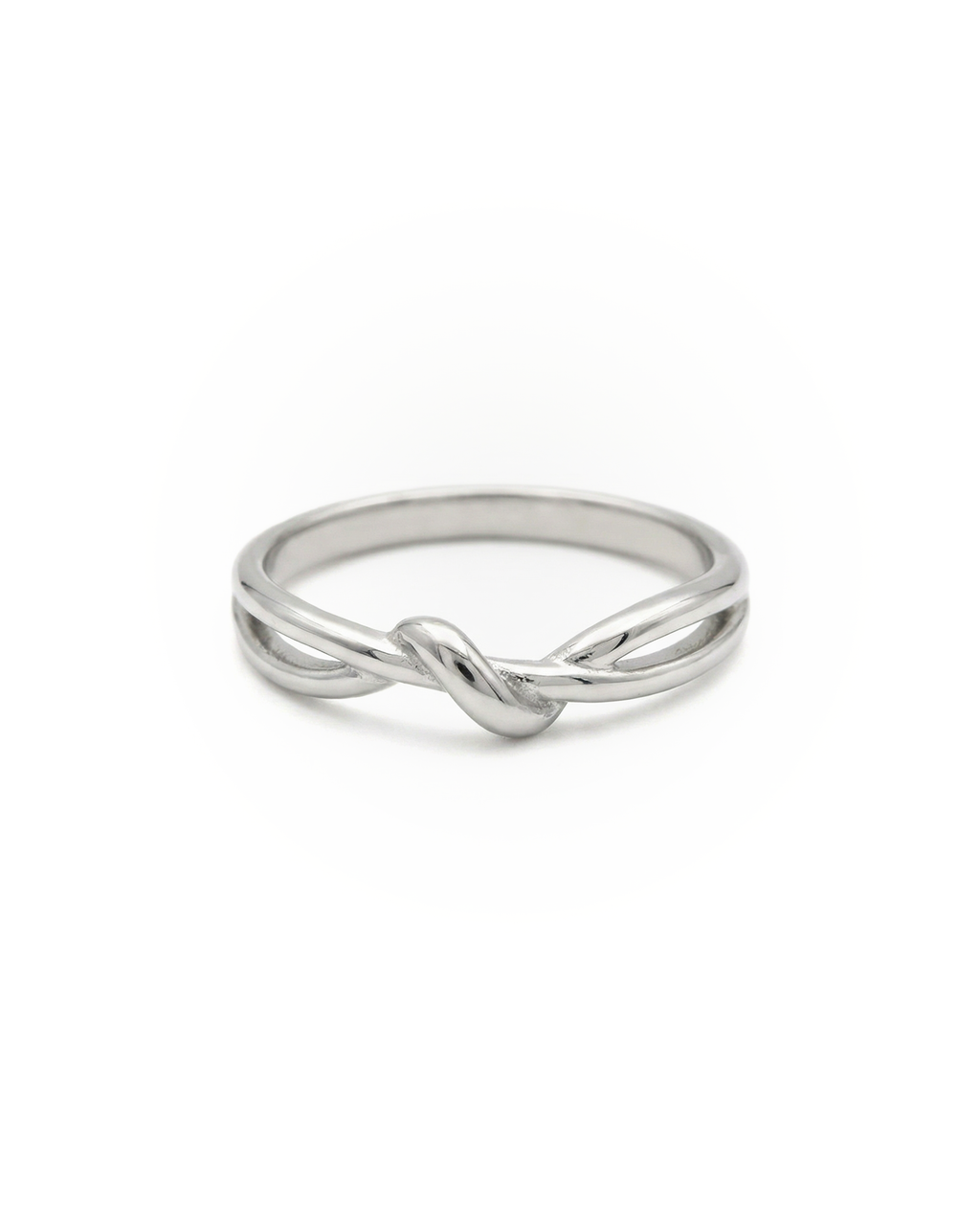 Simple twisted ring
